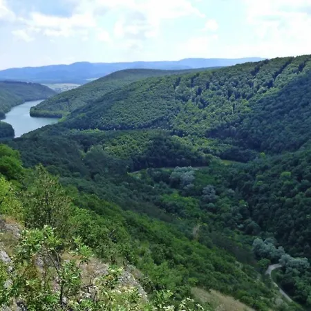 Апартаменты Kiss Uppony