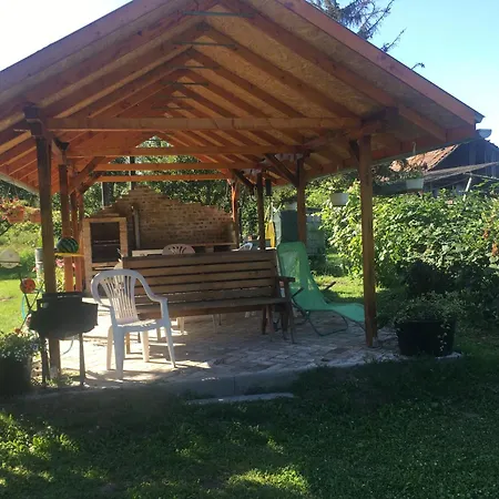 Апартаменты Kiss Uppony