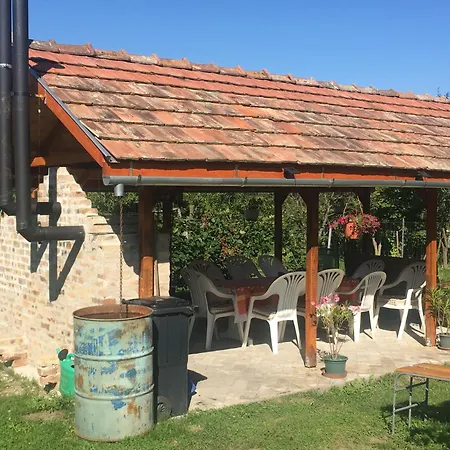 Kiss Апартаменты *